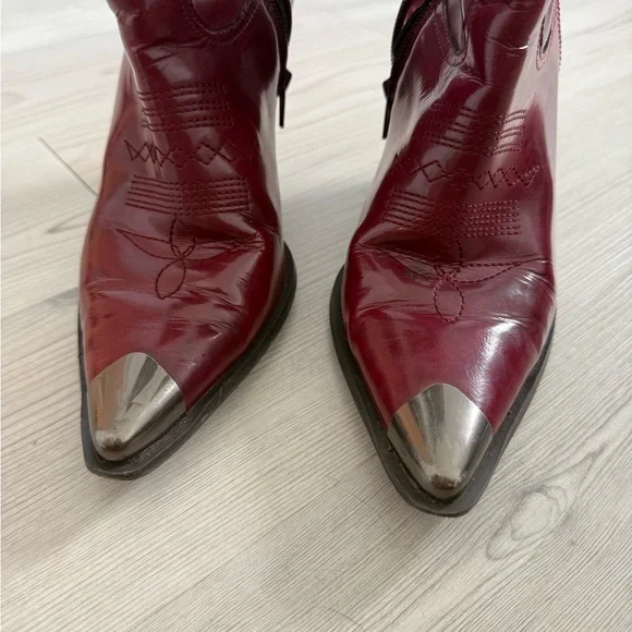 Gianni Bini Red Cowboy Boots - Picture 3 of 6